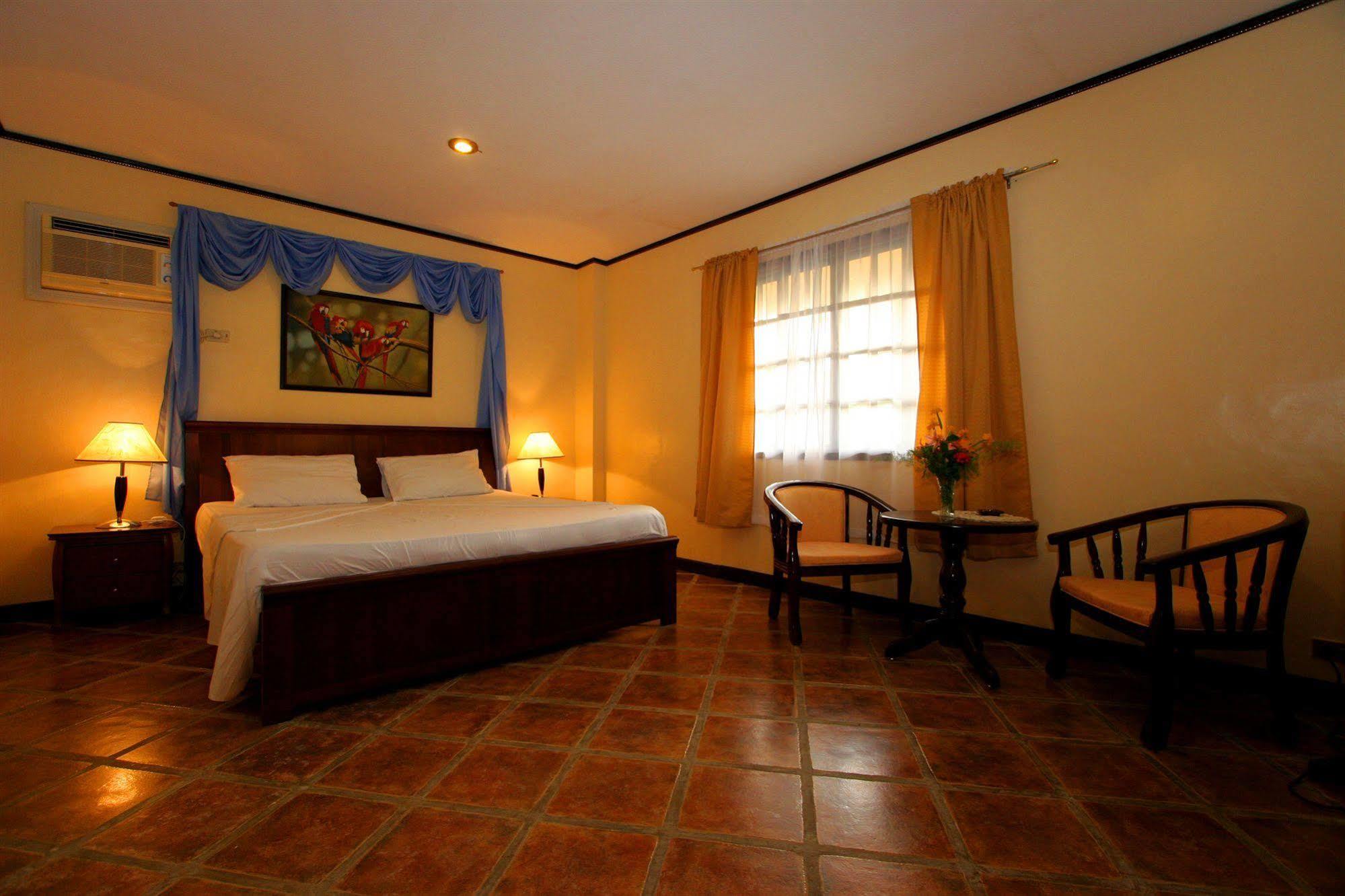 Bohol Sea Resort Panglao Esterno foto